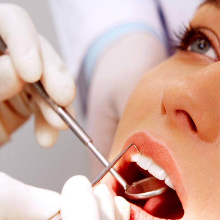 Tẩy trắng răng có có hại tới sức khỏe không? Tẩy trắng răng có có hại tới sức khỏe không?